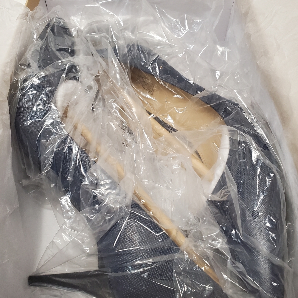 MK Flex Mid Pump Leather heels 👠 - Picture 6 of 7